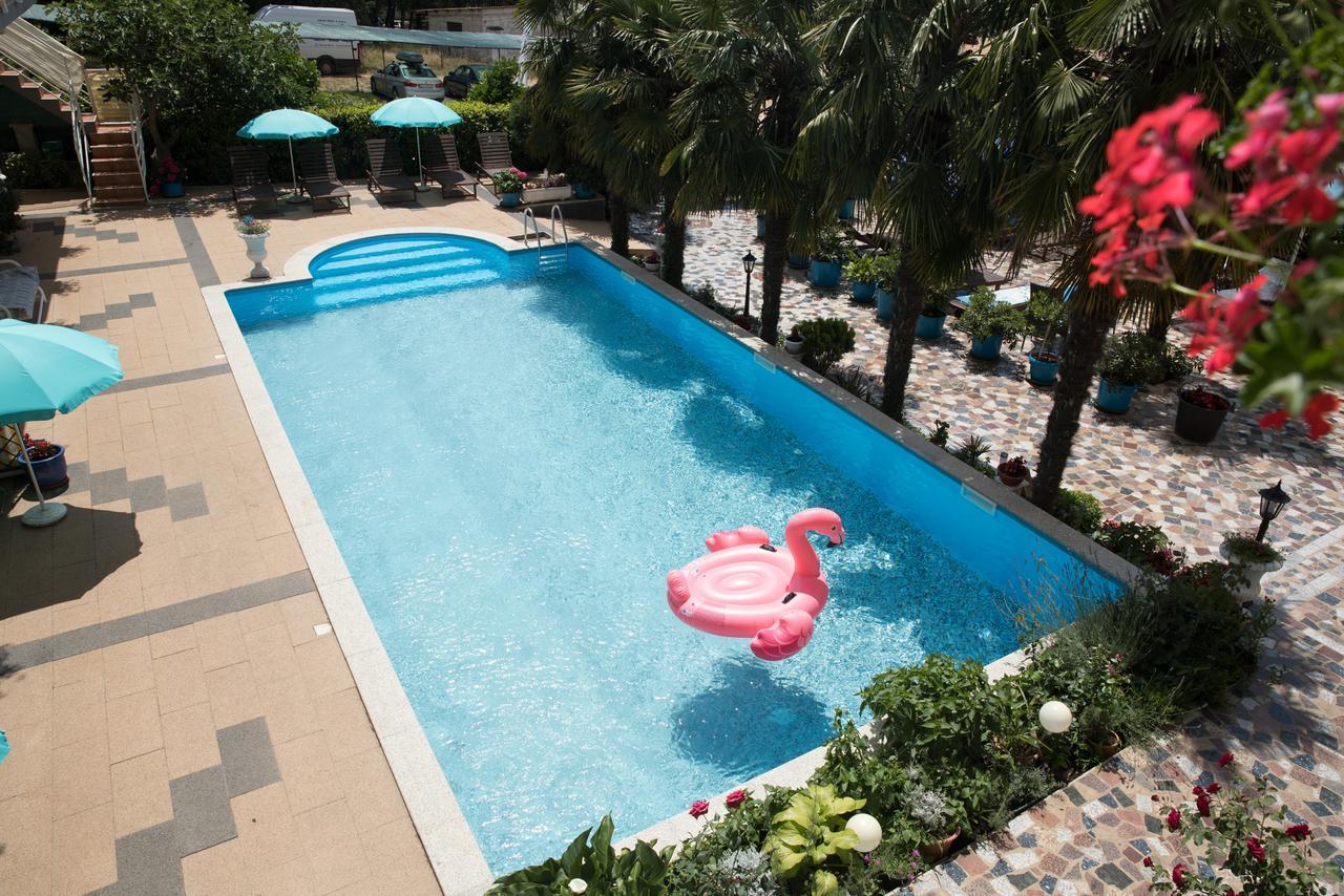 Apartments Paradis โรวีน ภายนอก รูปภาพ